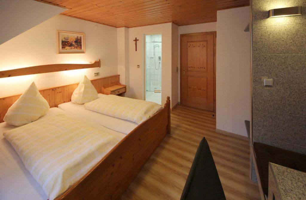 Hotel Krone Stuehlingen - Das Tor Zum Suedschwarzwald Stuhlingen Buitenkant foto