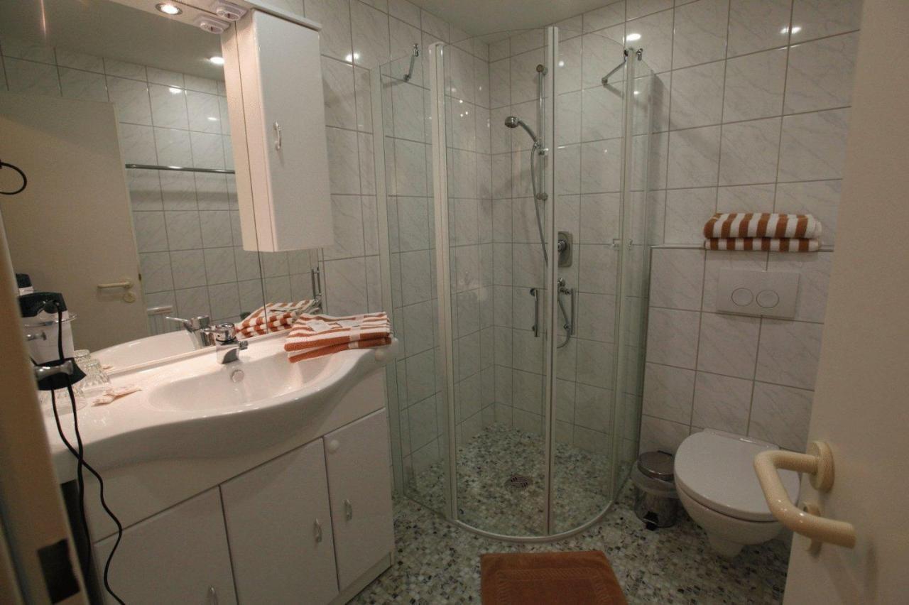 Hotel Krone Stuehlingen - Das Tor Zum Suedschwarzwald Stuhlingen Kamer foto